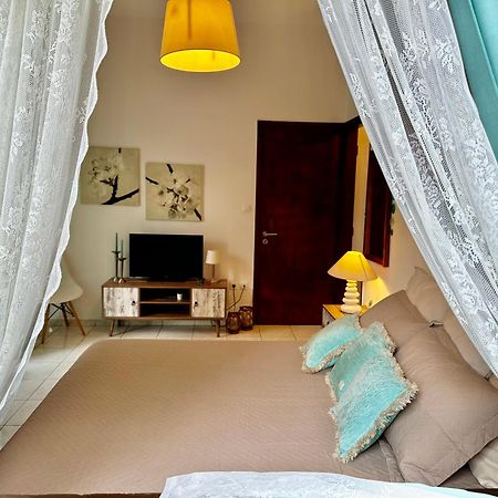 Eratous Seaside House Apartment Varnavas Ngoại thất bức ảnh