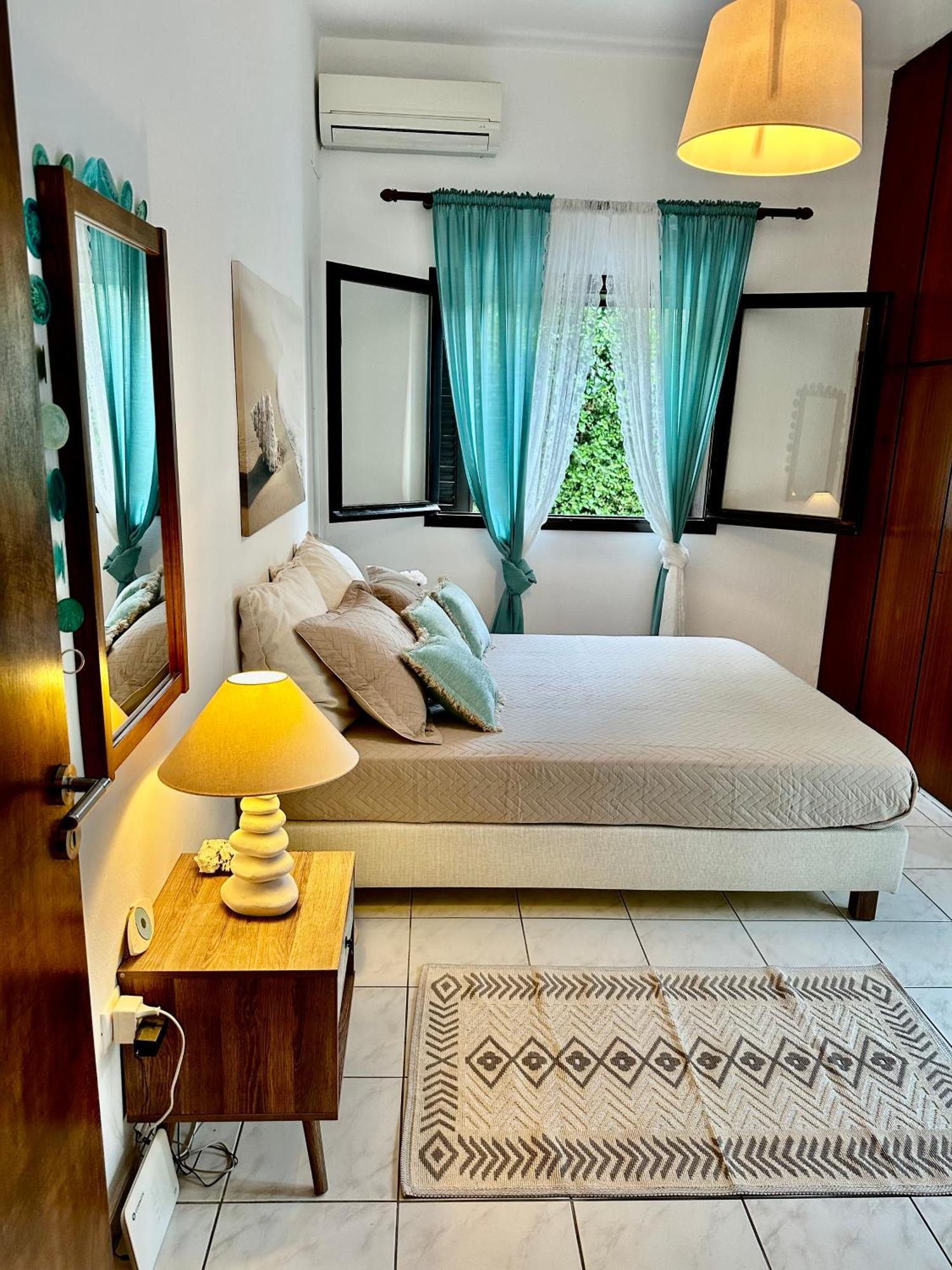 Eratous Seaside House Apartment Varnavas Ngoại thất bức ảnh